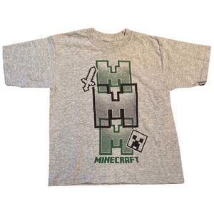 Minecraft boys grey T-shirt. Size. S